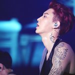 [exo] 찬열이 콘서트때 <b>헤나</b> 그린거