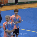 [EXO] 드콘때 <b>풍선</b>들지말고 이건 어때?