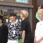 [블락비] 블락비의 웨이브 바톤터치 놀이