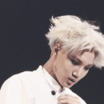 [EXO] 카이는<b>미</b><b>틴</b>과학자머리를해도존잘