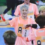 [시우민] <b>안아</b>주고 싶은 시우민석!