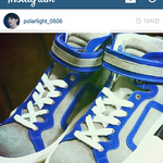 [백현] 백현이 서포트 인증 썬구리에 이어서 <b>신발</b>까지