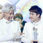 [exo] 140601 인기가요 <b>종인</b>이 머리 ㅋㅋㅋ큐ㅠㅠㅠㅠ