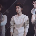 [EXO] 준면이 니트 박제해줄분