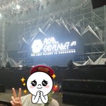 [시우민] 시우민 꽃 받은 <b>행운</b>녀!!!
