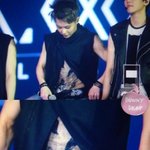[EXO] 이거 민서기 복근 맞지??