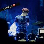 [EXO] 찬열이 <b>겉옷</b> 벗은거 이거