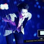 [시우민] 팬들 바라보는 민석이 <b>플뷰</b>ㅠㅠㅠㅠ