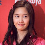 [윤아]  <b>핑크색</b>도 잘 받는 윤아