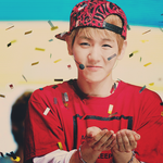[EXO] "누나 백현이 <b>용돈</b> 좀 <b>주세요</b> (수줍)"