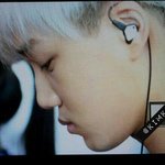 [카이] 오늘은 이어폰 제대로 꼈다8ㅅ8