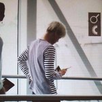 [카이] 김종인 입국하는데 <b>몸매</b>...ㄷㄷ