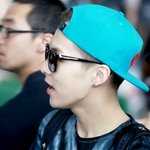 [시우민] 민석이 <b>파랑색</b> 진짜 잘어울리네ㅠㅠ