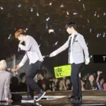 [EXO] 홍콩콘서트 부실공사잼; 만리장성에 묻히고싶나;