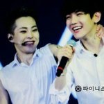 [EXO] 악개년들은 슈백이 친한게 <b>배</b>아픈가봄