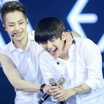 [EXO] 요즘 호모 <b>밀고</b>나가려는 슈백