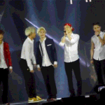 [카이] 형아 멘트치는데 장난치는 종인이(<b>feat</b>.첸)