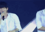 [EXO] 신난 백현이 마이크 <b>저지</b>하는 민석이ㅋㅋㅋㅋ