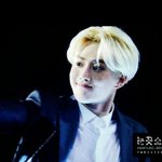 [EXO] 오늘도 성스러움을 내뿜는 리더