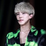 [EXO] 딴말이지만 세훈이 요즘 렌즈 잘 안껴서 좋아