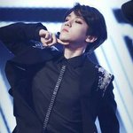 [백현] 꽃님이들아 내가<b>이상한</b>건가