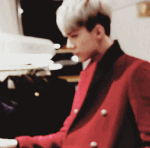 [EXO] "한번 골라봐 <b>사</b><b>줄</b>게"