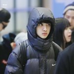 [EXO] 개취로경수<b>이패딩</b>입은거존나좋아