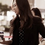 콧대밖에 안보이는 <b>소시</b> 유리
