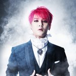 뱀파이어로 파격 변신한 <b>준수</b>