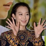 [<b>신민아</b>] 올해로 서른하나 외모 클라스 보여주는 <b>신민아</b>