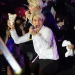 [EXO] <b>신난</b> 종인이ㅋㅋㅋㅋㅋㅋ