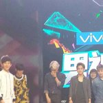 [EXO] 카이 다리길이봐 (<b>수정</b>