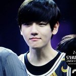 [EXO] 동생이 형 옷 몰래 입은듯한 백현이