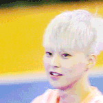 [시우민] 시우민 <b>원샷</b> 움짤