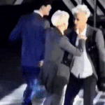 [EXO] 야 계속 나로 악개짓 물타기 해라