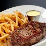 <b>먹음직</b>스런 두툼한 스테이크 사진 모음