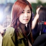 애<b>교살</b>이 매력 돋는 女아이돌