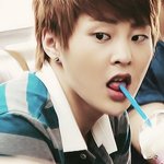 [EXO] 야 김<b>판</b><b>녀</b>!!그거 맛있냐?