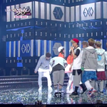 [EXO] 엑소끼리 서로 <b>인사</b>함ㅋㅋㅋㅋㅋ