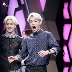 [카이] 카이 놀란<b>와중</b>에 핫바디ㅋㅋㅋㅋㅋ
