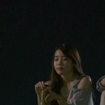 아이유는 <b>하체</b>가 좀 두꺼운 듯