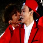 [CHEN] 콘서트에서 종대 보고싶어서 올리는짤