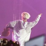 [카이] 자기같은거 들고 <b>신난</b> 카이