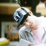 [EXO] 수호는 훈남상 vs 정석<b>미남상</b>