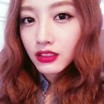 치명적인 女아이돌 붉은 <b>입술</b> 셀카