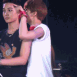 [EXO] 세훈이 하트 <b>셔틀</b> 종인이ㅋㅋㅋㅋ