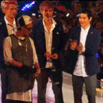 [EXO] 엄지조차 <b>선배앞</b>에선 공손하게