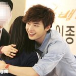 눈<b>호강</b> 되는 남자 배우들 팬사인회 사진들