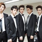 [EXO] 혐이 없앤 케이 단체사진