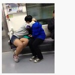 [틴펫스토리] 지하철에서 야동 찍을 기세.jpg